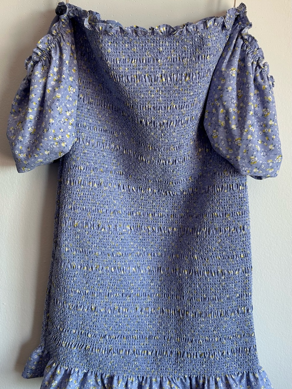 Forever 21 Puff-Sleeve Romantic Mini Dress. Prairie print. Body hugging - Picture 5 of 6
